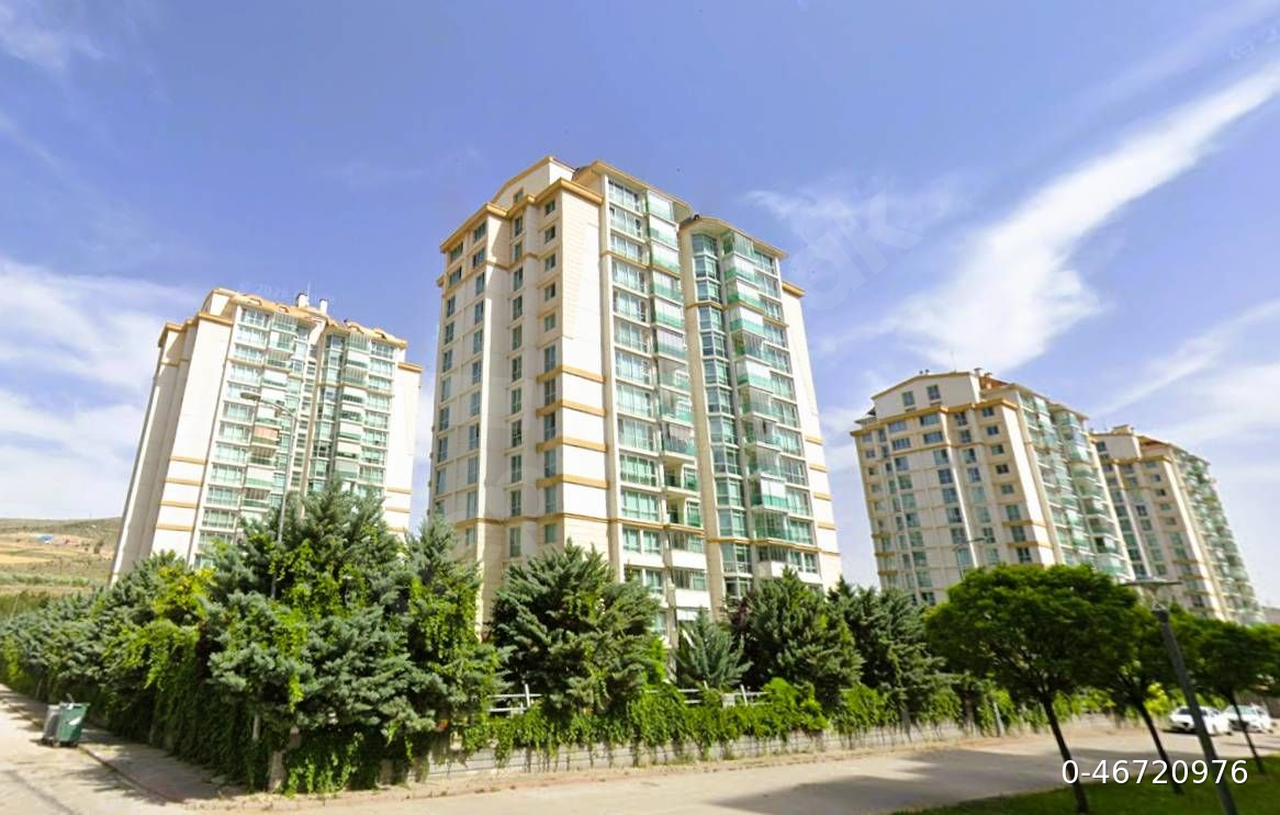SAHİBİNDEN YAŞAMKENT CRYSTAL TOWERS'DA 15. KAT AÇIK MANZARALI 4+1 SATILIK DAİRE