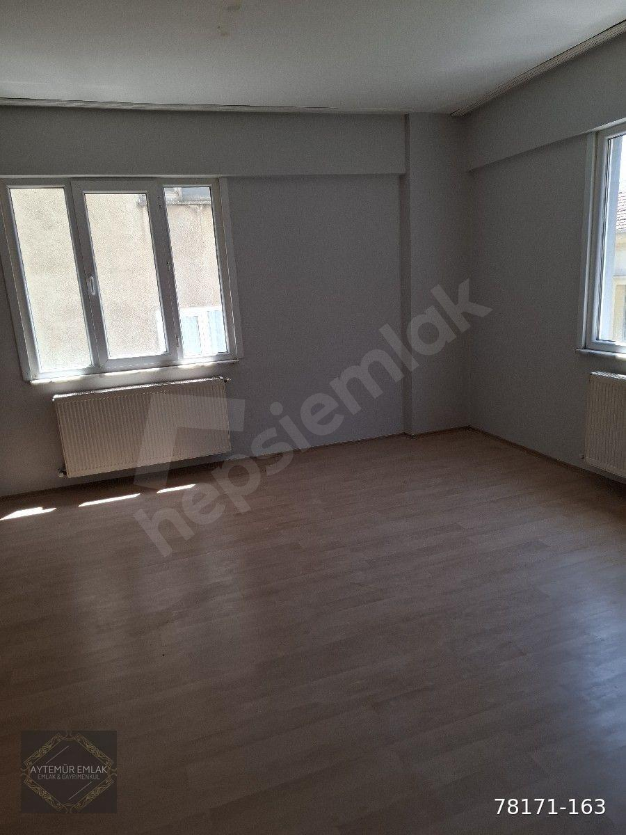 AYTEMÜR EMLAKTAN MERKEZDE KİRALIK DAİRE