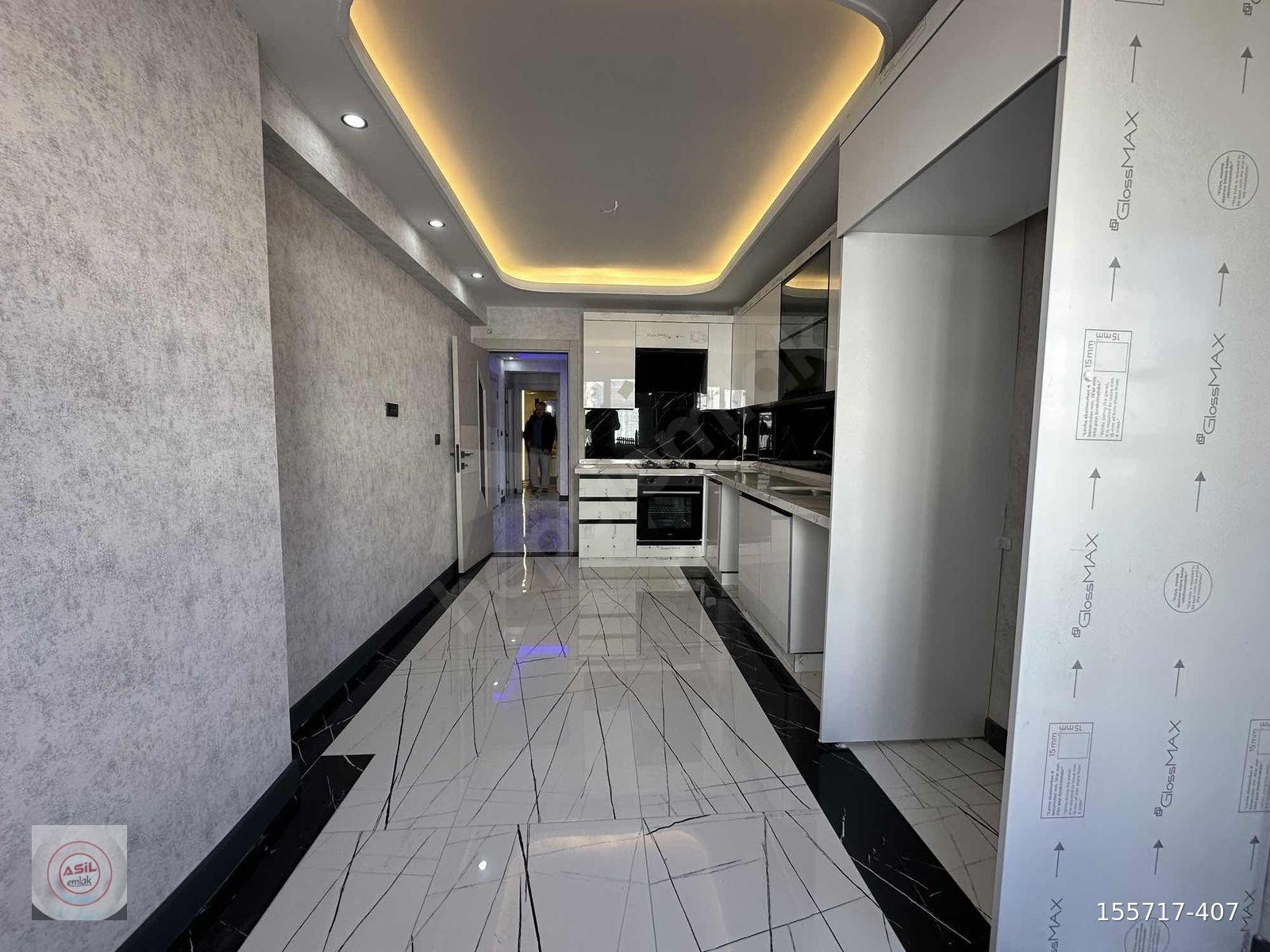 ASİLDEN MERKEZDE MİNİ SİTE TARZINDA SIFIR 3+1 ULTRA LÜX DAİRE