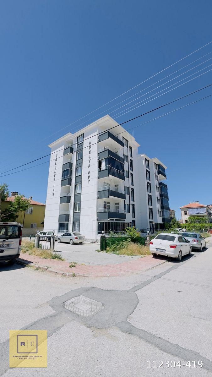 Şinasi mahallesi 150 m2 3 cepheli 3+1 daire