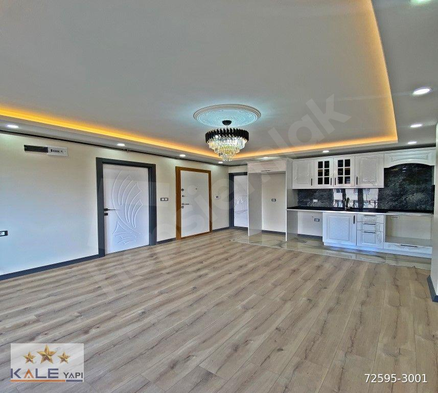 BAHÇEŞEHİR BÖLGESİN DE 1+1 YATIRIMA OTURUMA UYGUN SATILIK DAİRE