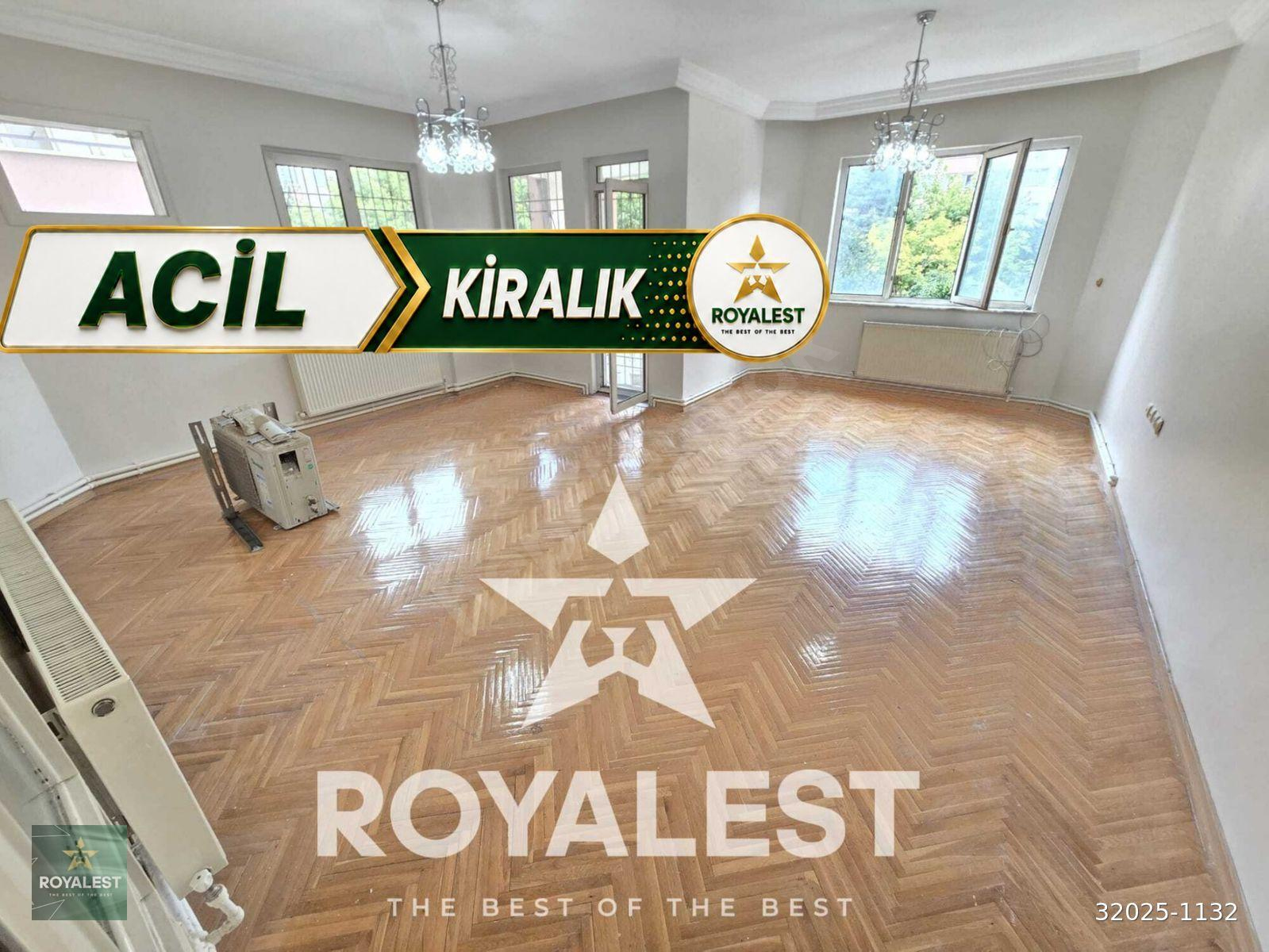 ROYALESTTEN TRAMVAYA SIFR SİTEİÇİ YENİ BOYALI GENİŞ VE FERAH 3+1