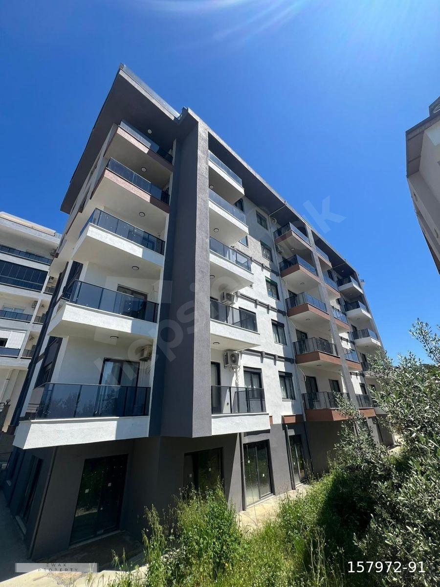EWAX PROPERTYDEN EŞYASIZ 1+1 CADDE ÜZERİ