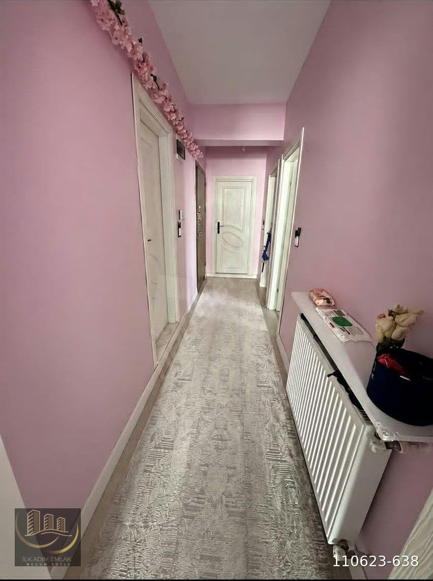 SIRRIPAŞA MAH.MERKEZE YAKIN 2+1 90 M2 SATILIK ARA KAT DAİRE.