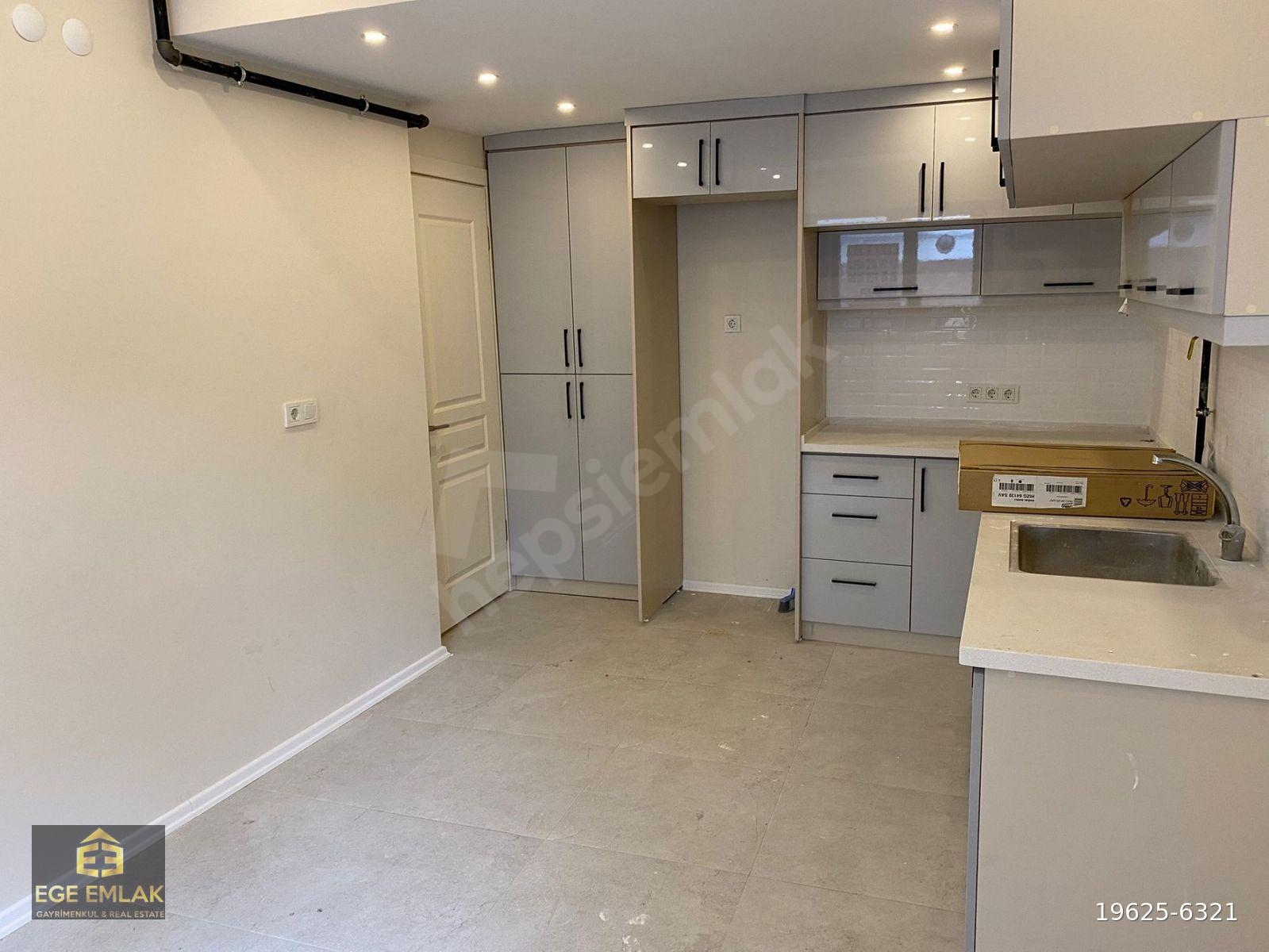 AYDIN EGE EMLAK'TAN CUMA MAH. İÇİ FULL TADİLATLI BAKIMLI 2+0 70m2 KİRALIK DAİRE