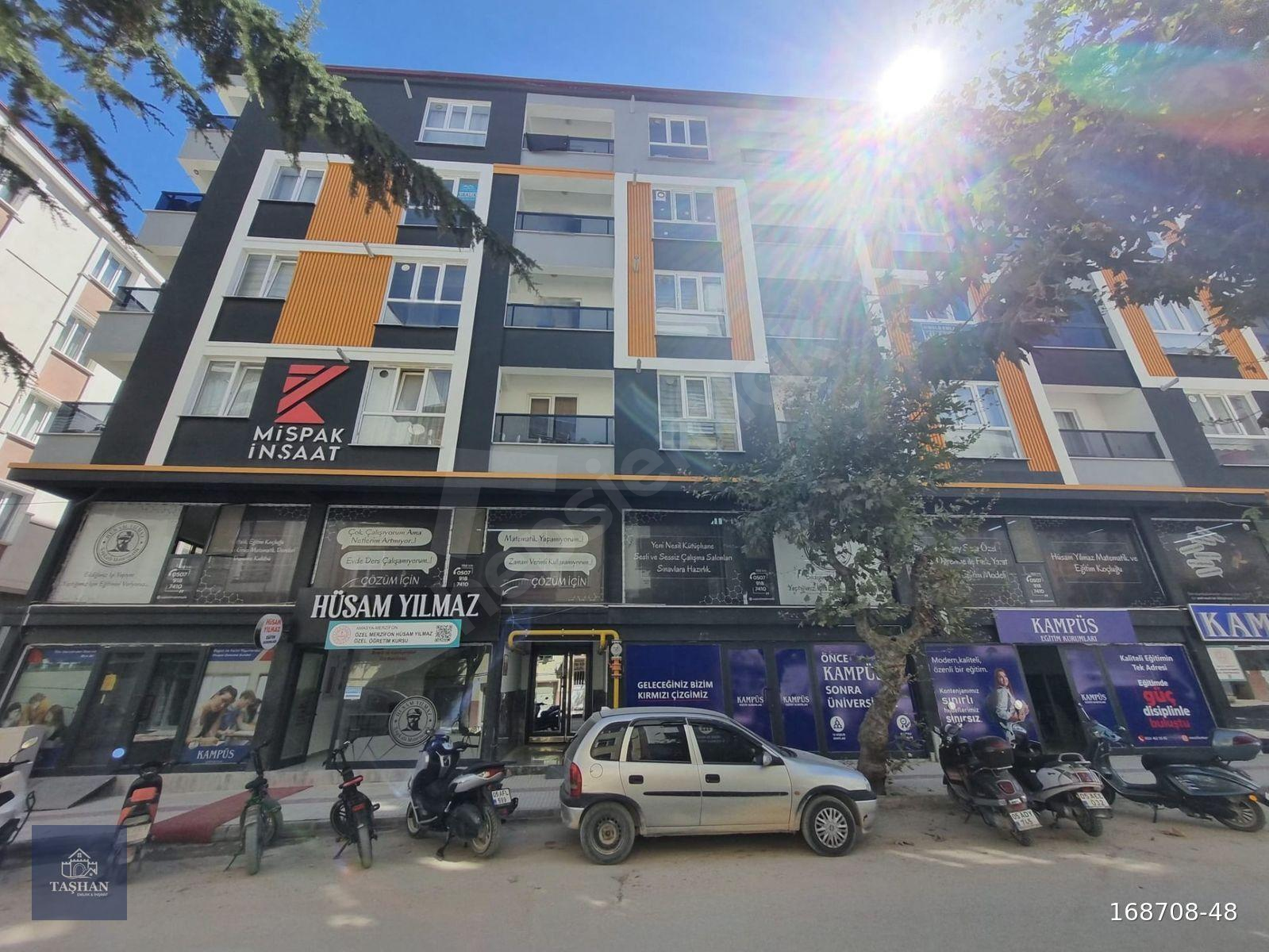 TAŞHAN EMLAK’ TAN AMASYA-MERZİFON BELEDİYE KARŞISINDA KİRALIK 1+1 LÜKS EŞYALI DAİRE