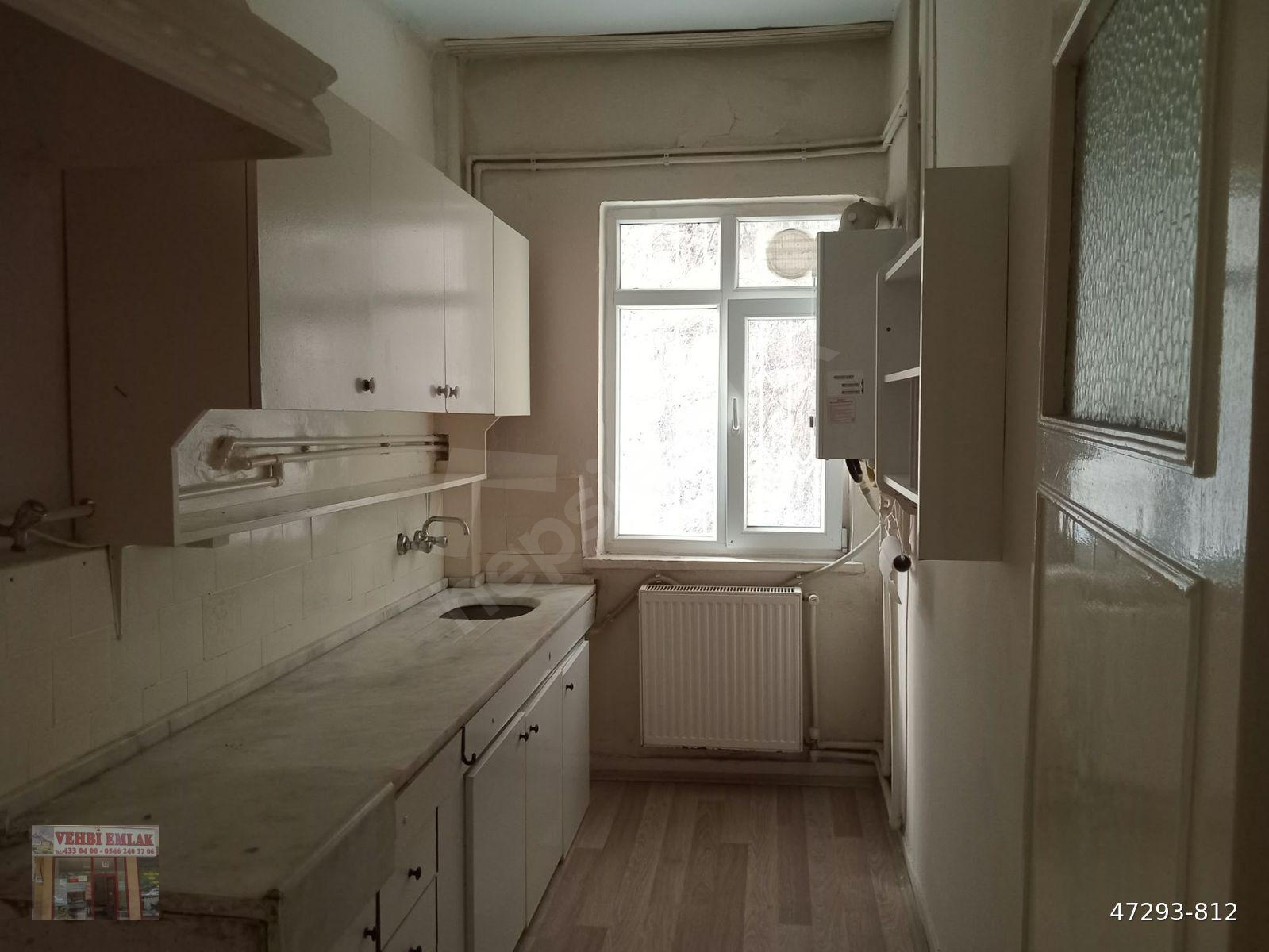 KOLEJ DEDEEFENDİ SOKAK'DA 2+1,KOMBİLİ