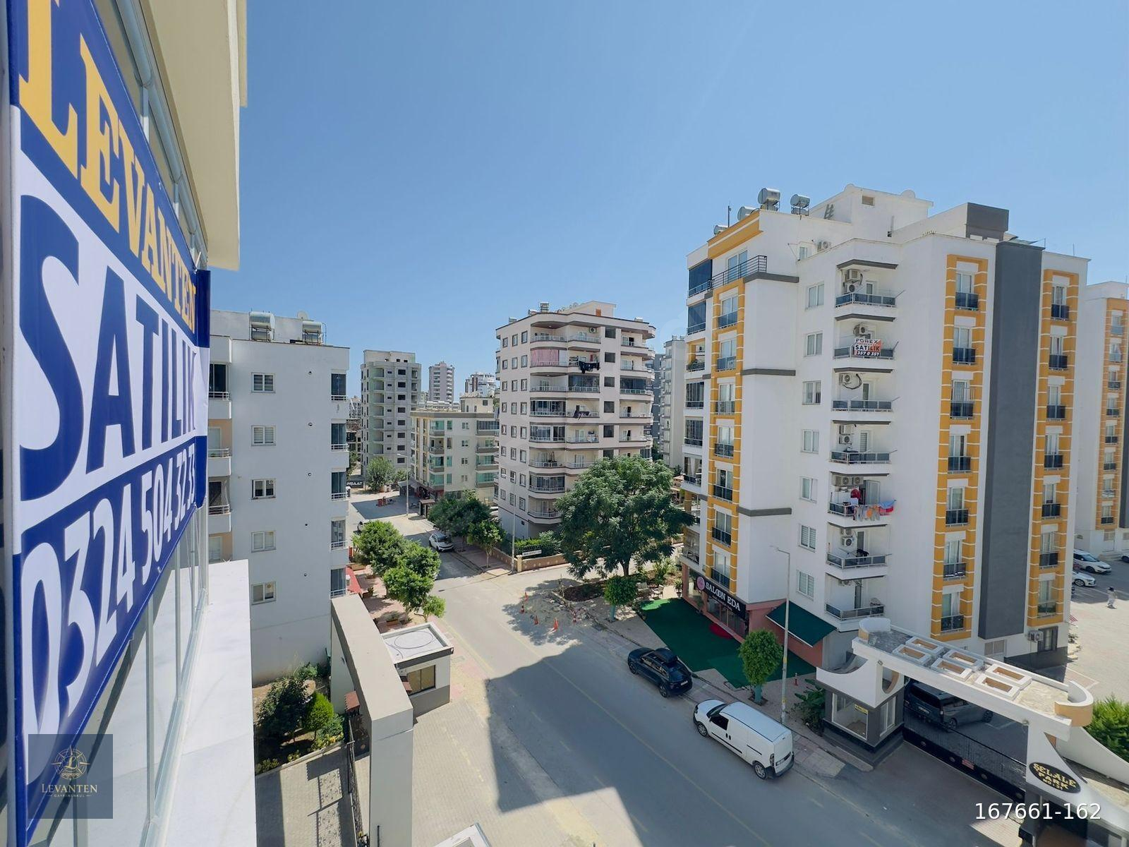 LEVANTENDEN MERKEZİ KONUM 4+1 HAVUZLU ULTRA LÜKS