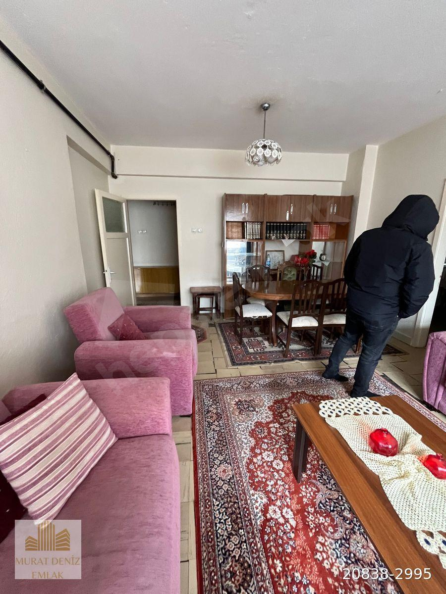 Cumhuriyet Mahallesi’nde askeri yakınlarında kiralık eşyalı daire