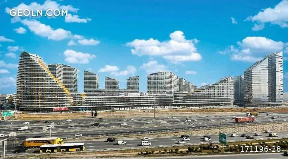 BERAT'TAN BATIŞEHİRDE SATILIK 3+1 KÖŞE CEPHE EŞYASIZ