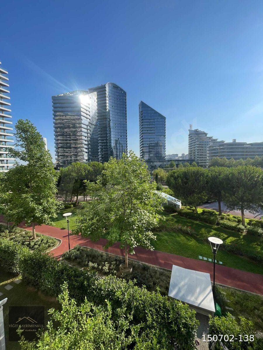 BATIŞEHİR SİTESİNDE E1 BLOKTA 3+1 PEYZAJ MANZARALI KİRALIK DAİRE