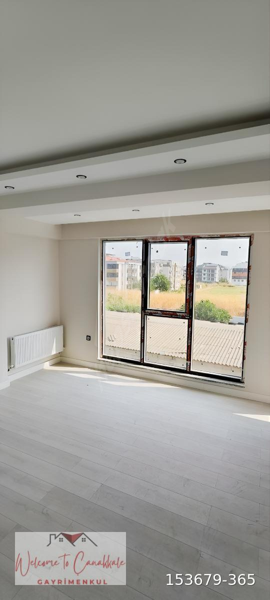 ÇANAKKALE LAPSEKİ DE SATILIK 2+1 DAİRE