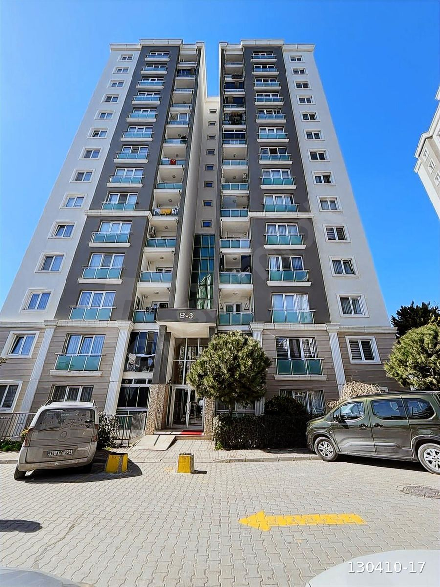 KAYABAŞI KİPTAŞ EVLERİNDE EN DEĞERLİ KONUMDA ARAKAT SATILIK 3+1