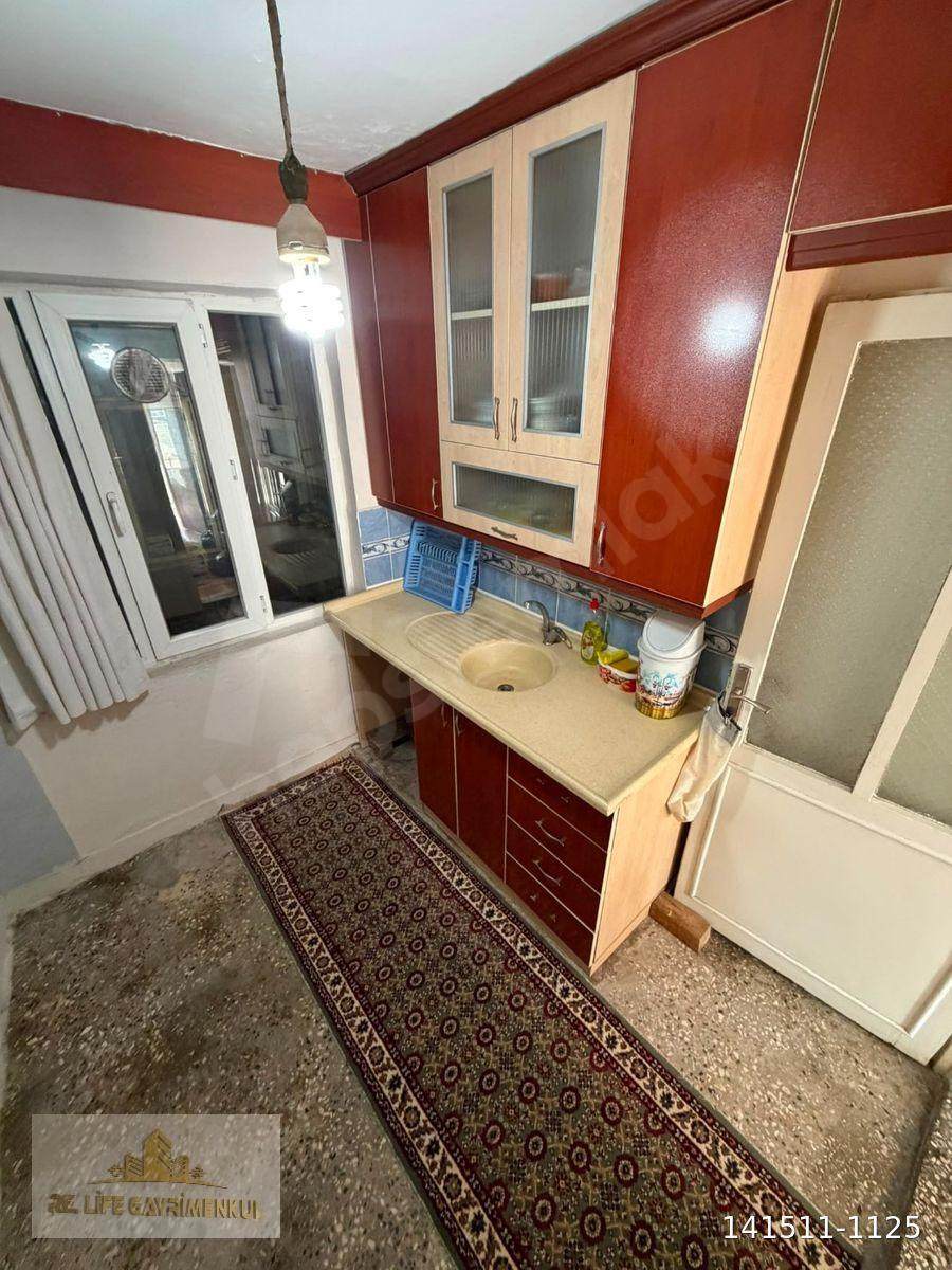 DENİZLİ ANAFARTALAR DA YEŞİL CAMİYE YAKIN FIRSAT 2+1 120 M2 ACİL SATILIK DAİRE