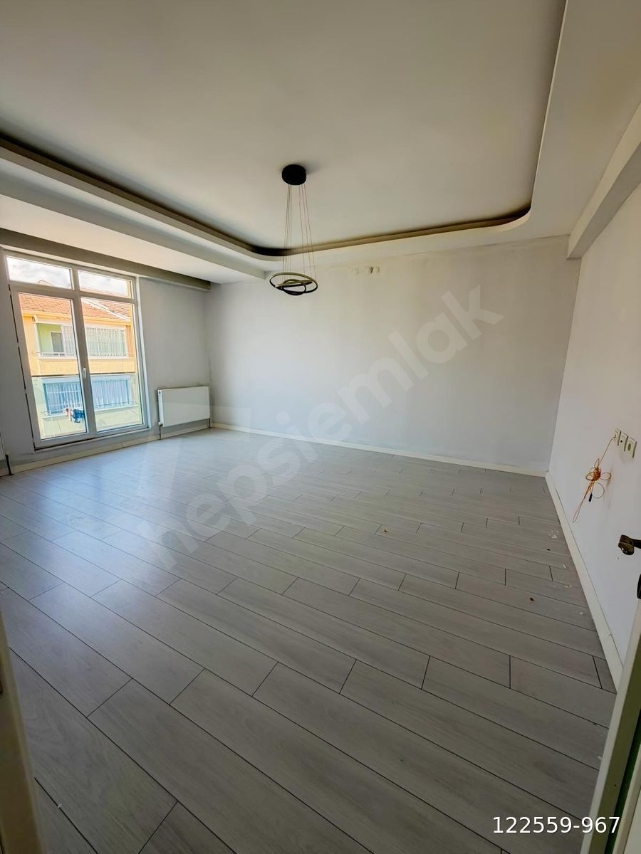 TOPRAK SANAYİ OKULU CİVARI 3+1 FIRSAT SATILIK DAİRE