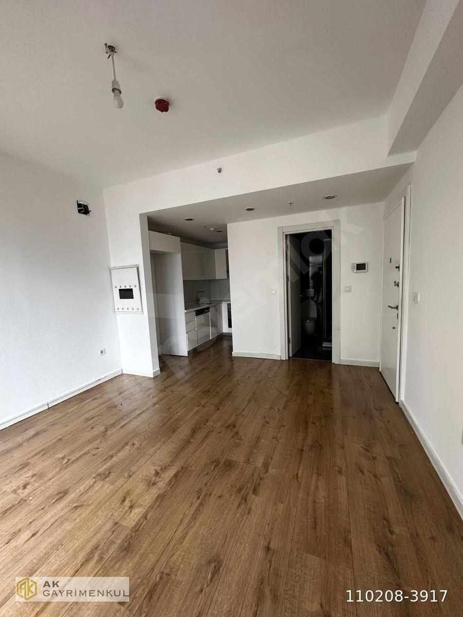 BAHÇELİEVLER İSTWEST'TE 1+0 37M2 YATIRIMLIK EŞYALI KONUT