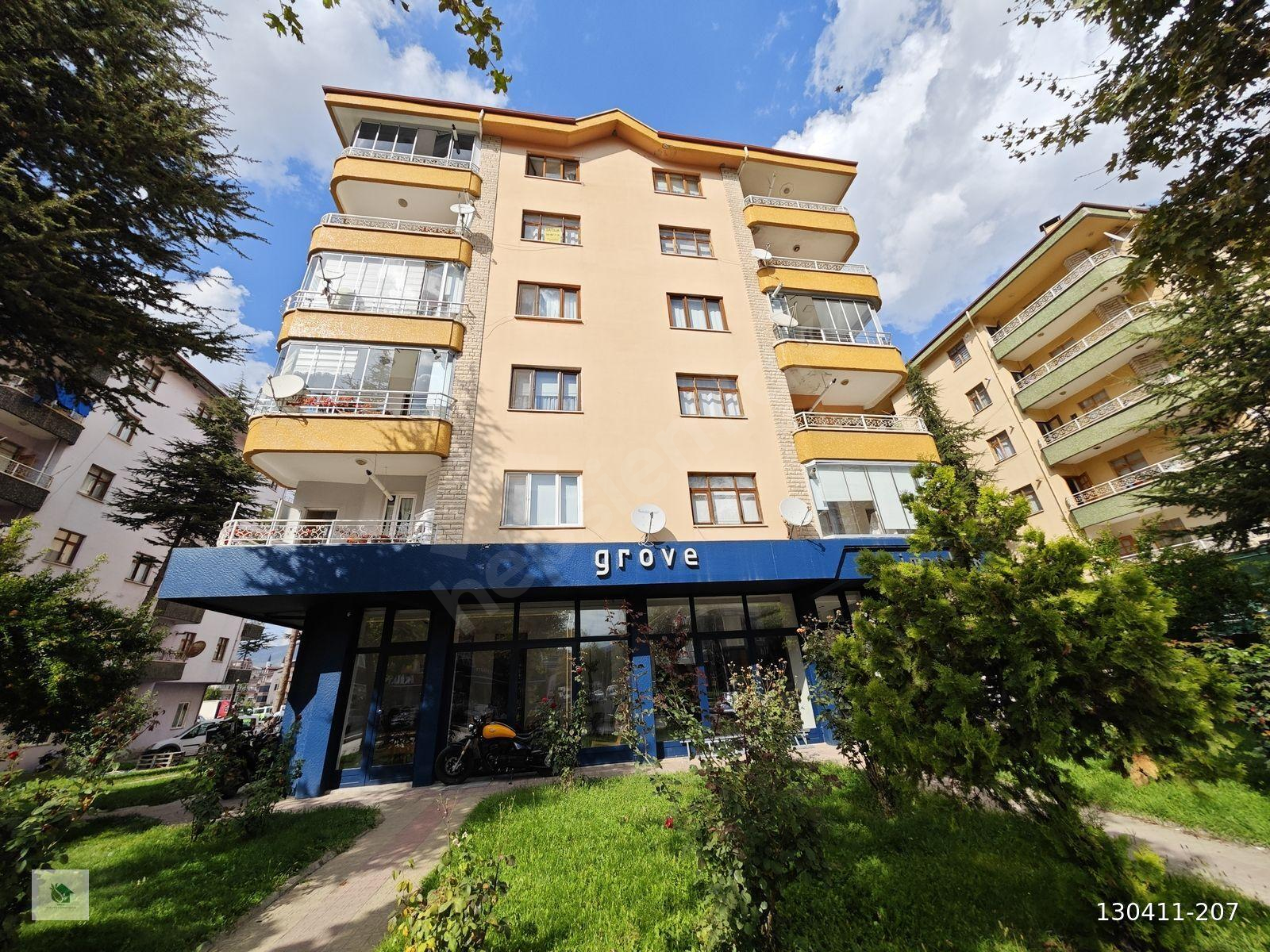 Mevlana Sitesinde Satılık Geniş 2+1 Daire
