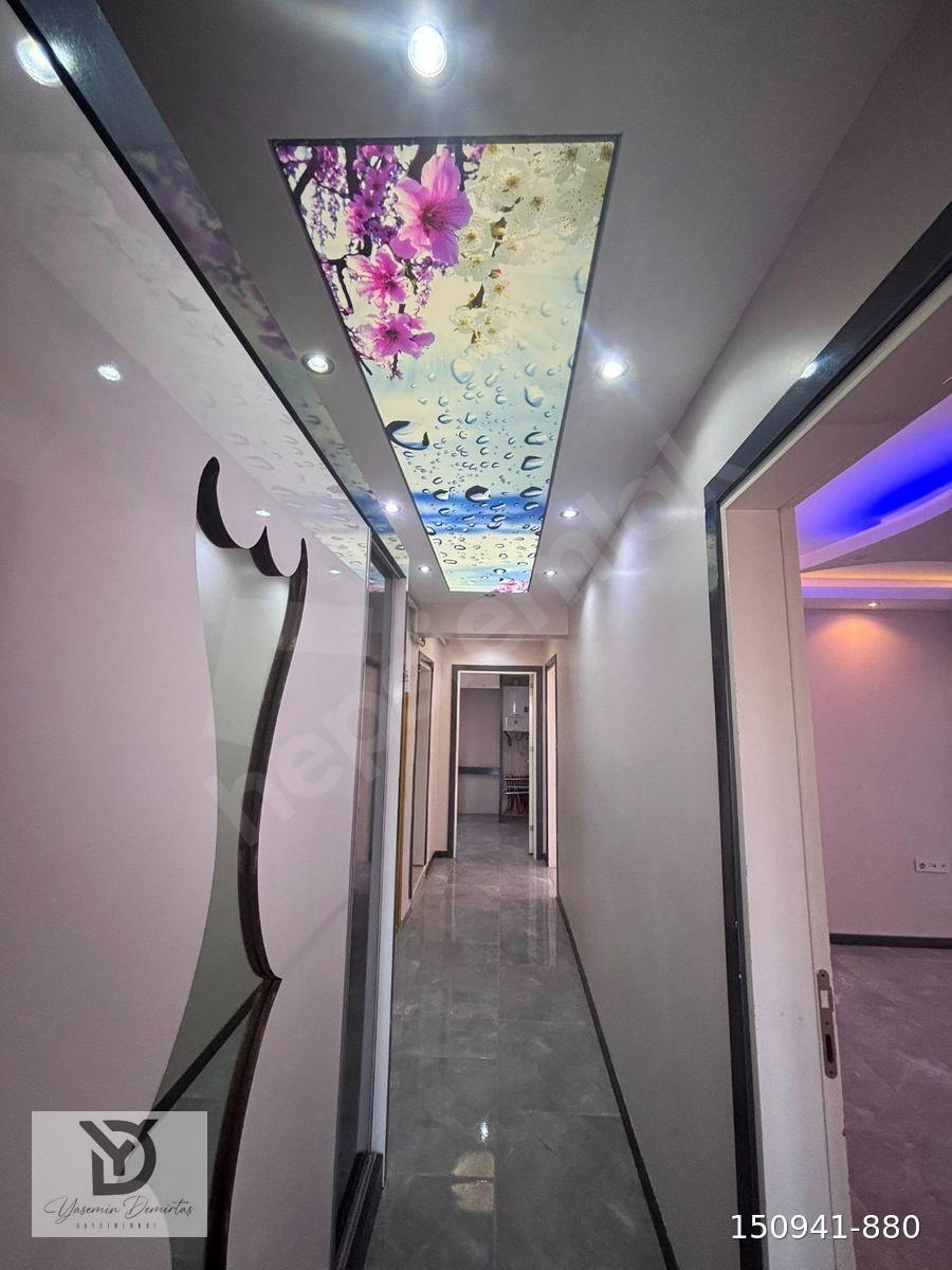 NAZ BAYRAK YAKINI DÜZ GİRİŞ DAİRE