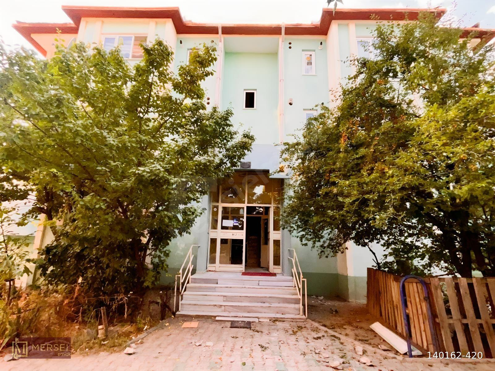 MERSEL EMLAK'tan MENGÜCELİ MAH.SAT.4. KAT 2+1 DAİRE