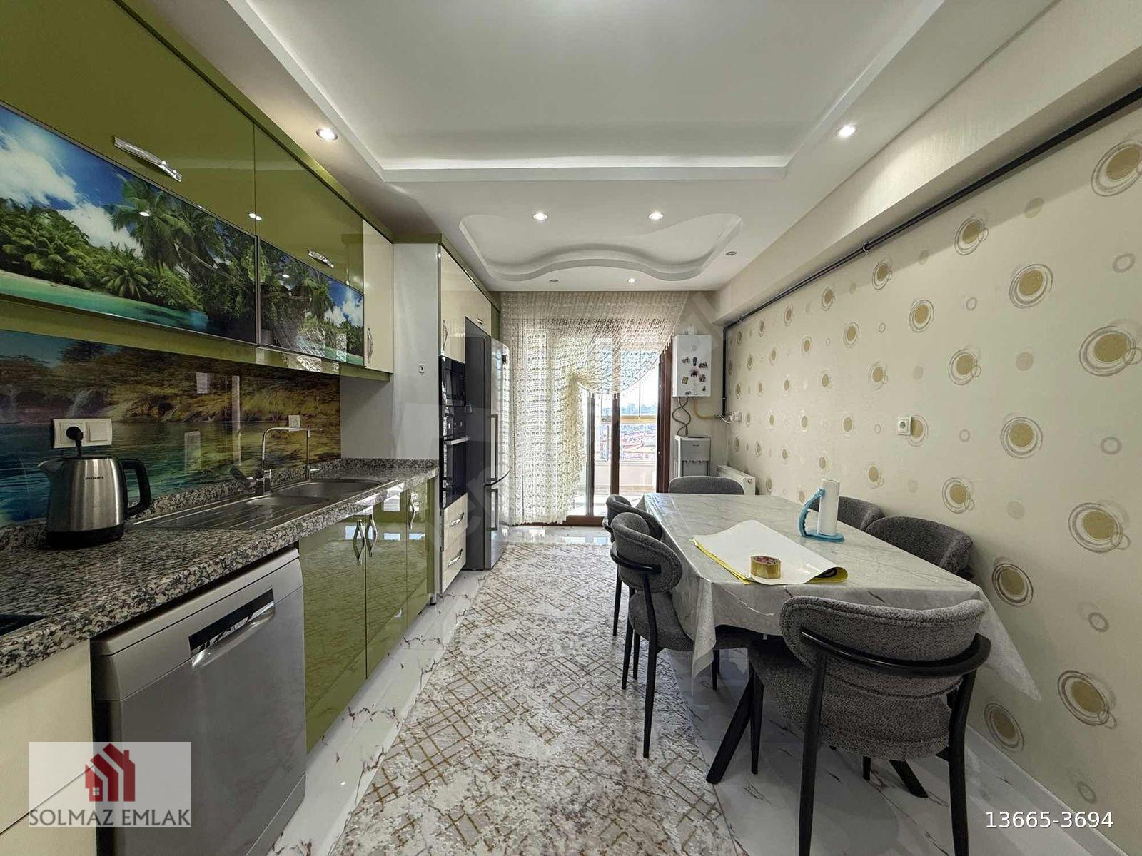Şehir Manzaralı, Geniş 4+1 Daire | Hastane ve Belediyeye Yakın |
