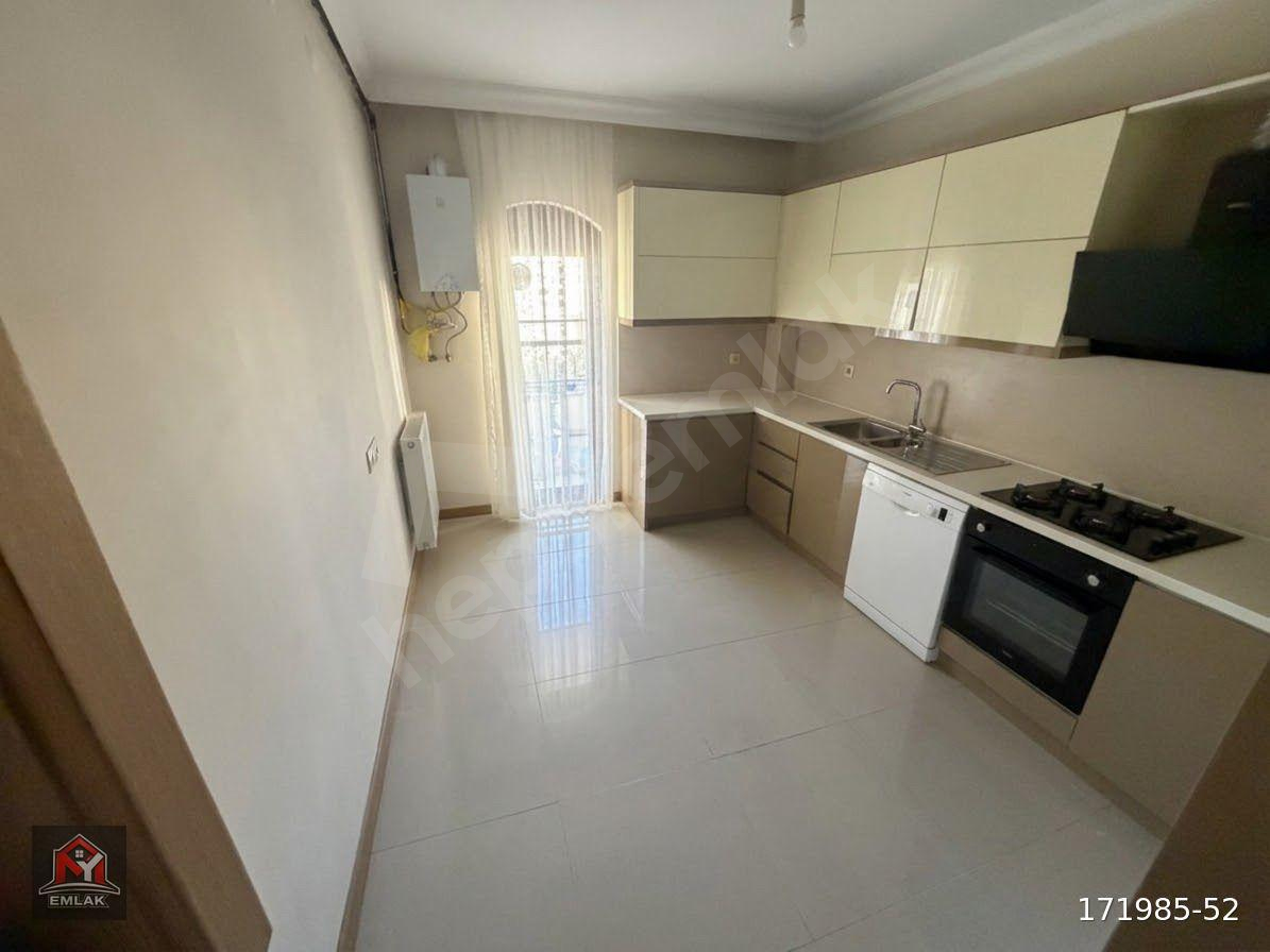 YEŞİLYURT ‘TAN 809 ETAPTA SATILIK 3,5+1