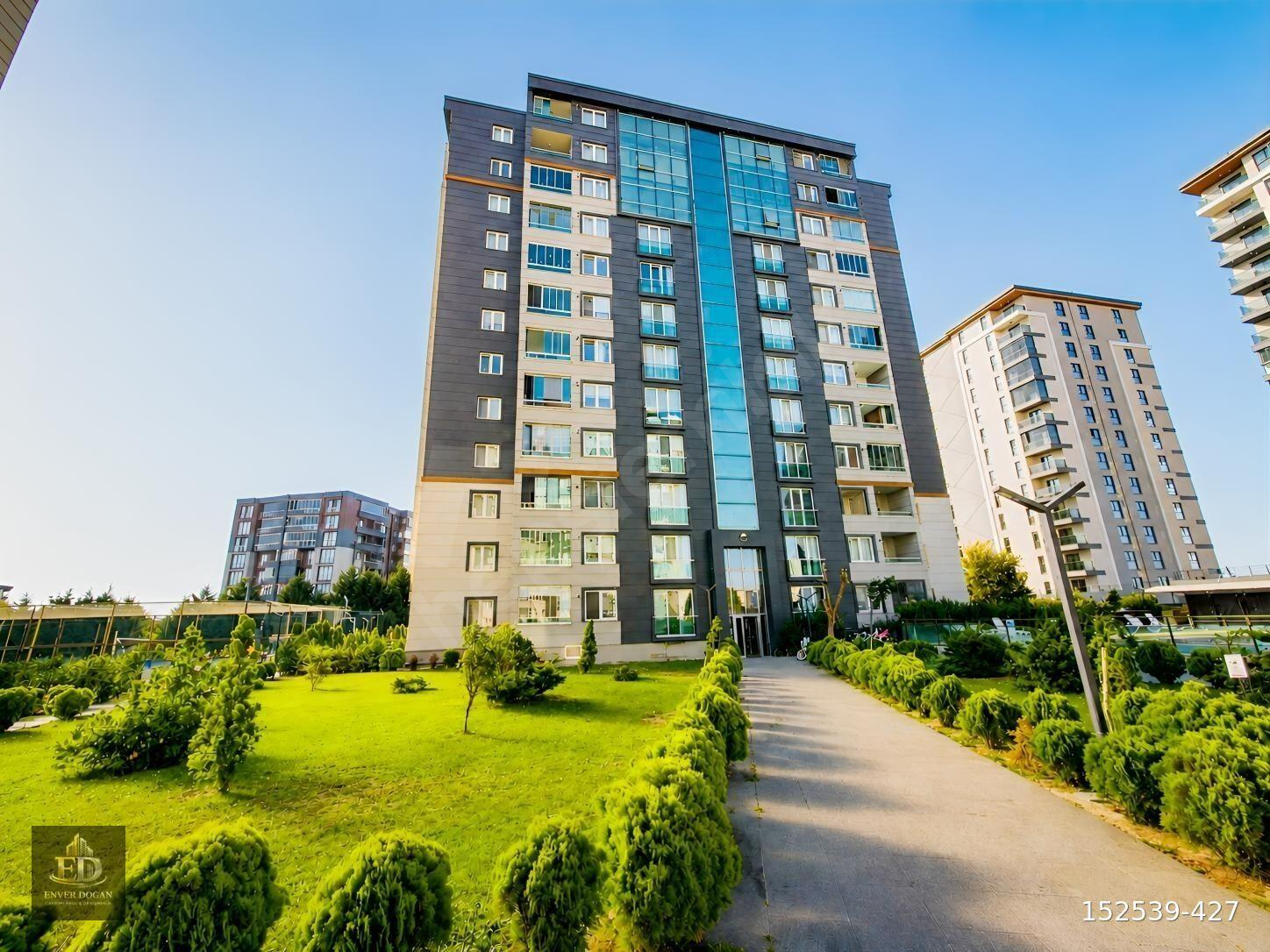 İMPERIALLAND'DA GENİŞ 3+1 180 M² 2 BALKONLU HAVUZLU DAİRE
