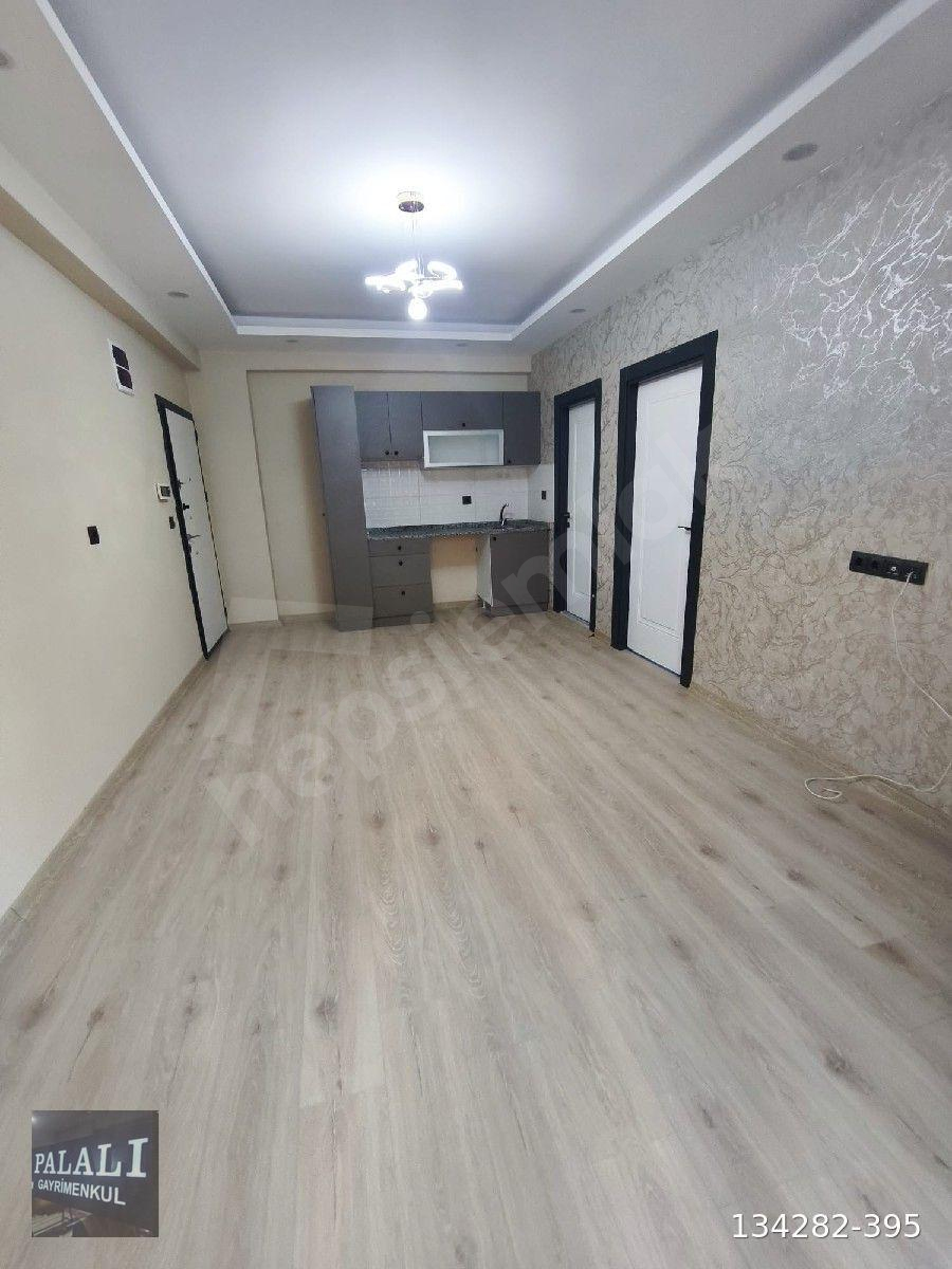 ADANA SARIÇAM GÜLTEPE DE 1+1 10 KATLININ 2 KATI KÖŞE DAİRE