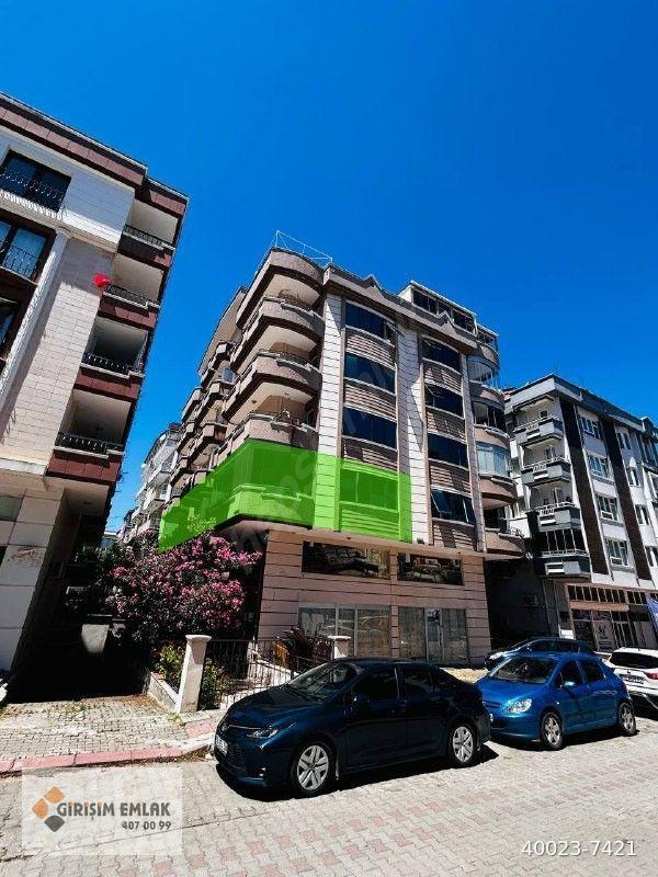 ÖMÜREVLERİNDE TRAMVAYIN ALTINDA FULL EŞYALI 3+1 KİRALIK