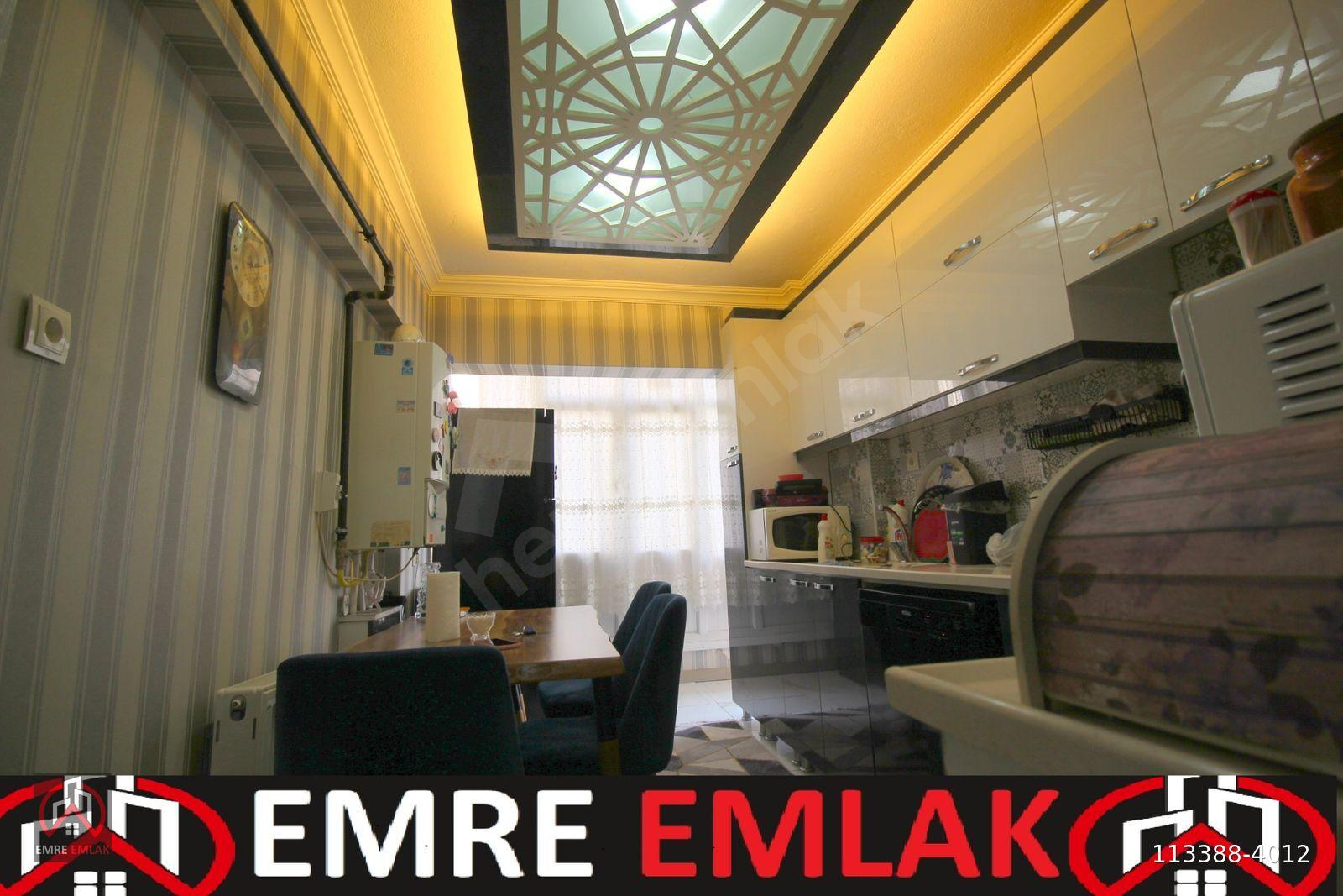 EMRE EMLAK'TAN CADDE ÜZERİ LÜKS YAPILI ARAKAT 2+1 SATILIK DAİRE