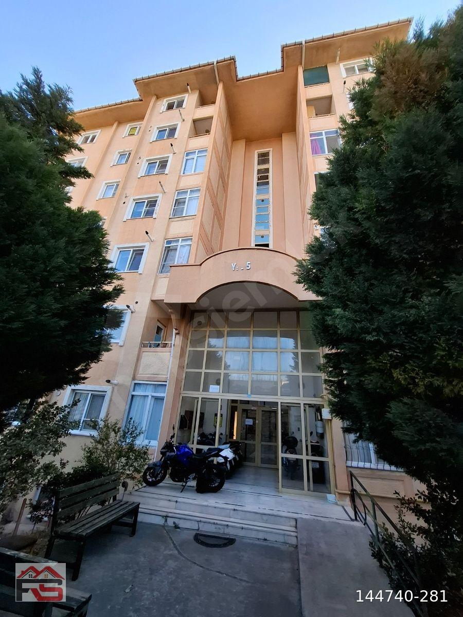 AKHİSAR HACIİSHAK TOKİ FAHRİ SERTEL EMLAKTAN KİRALIK 3+1 DAİRE