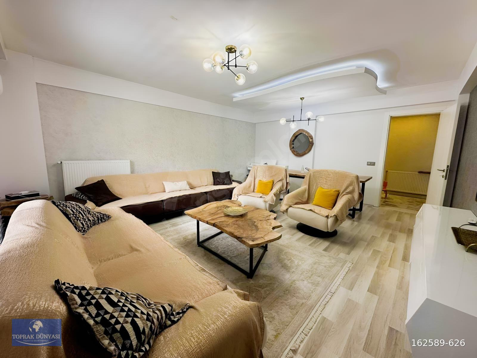ŞEMİKLER ŞELALE KONAKLARINDA GENİŞ 3+1 180 M² HAVUZLU SİTE