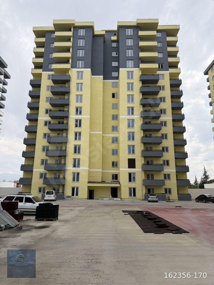 ŞİNASİ MAHALLESİ GENİŞ 1+1 LÜX SIFIR DAİRE