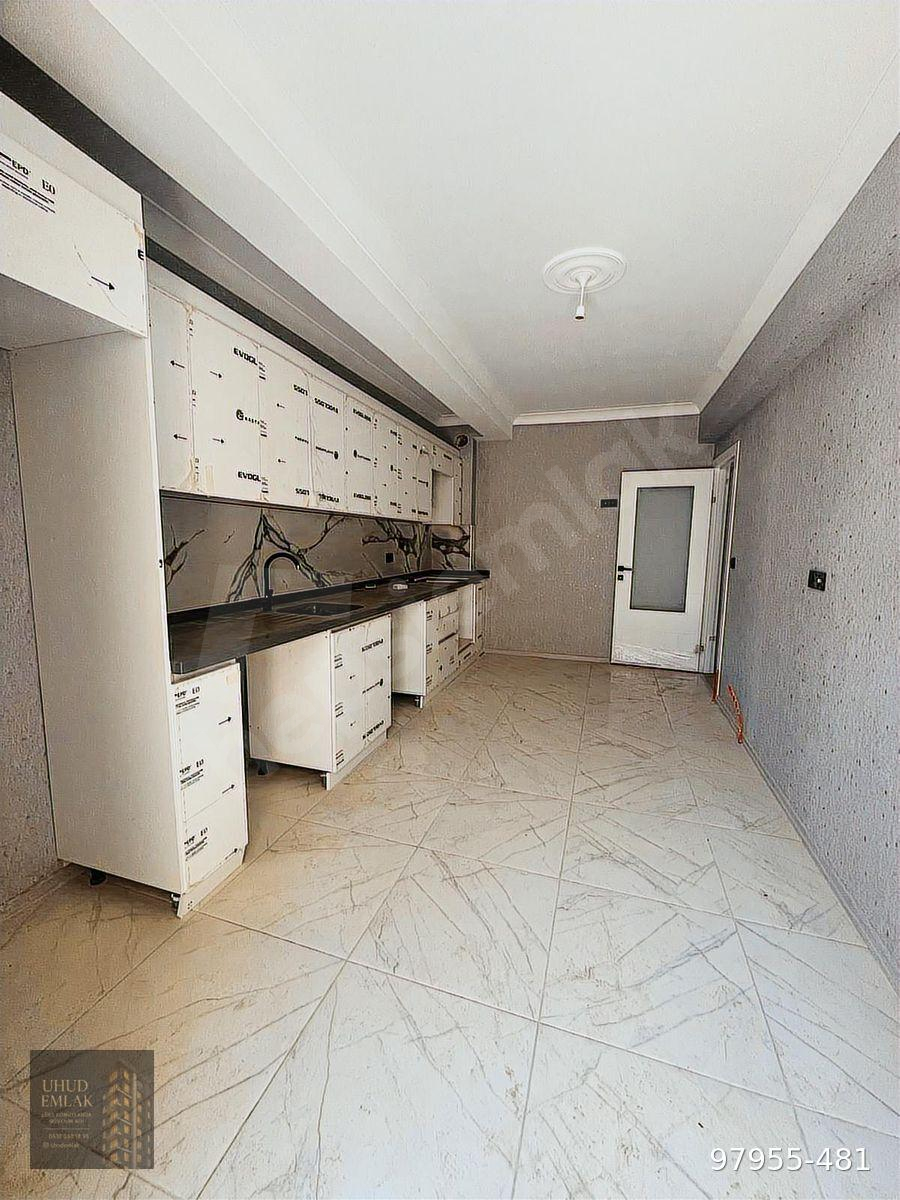BEŞİKKAYA CADDE ÜSTÜ SIFIR İSKANLI 3/1 SATILIK