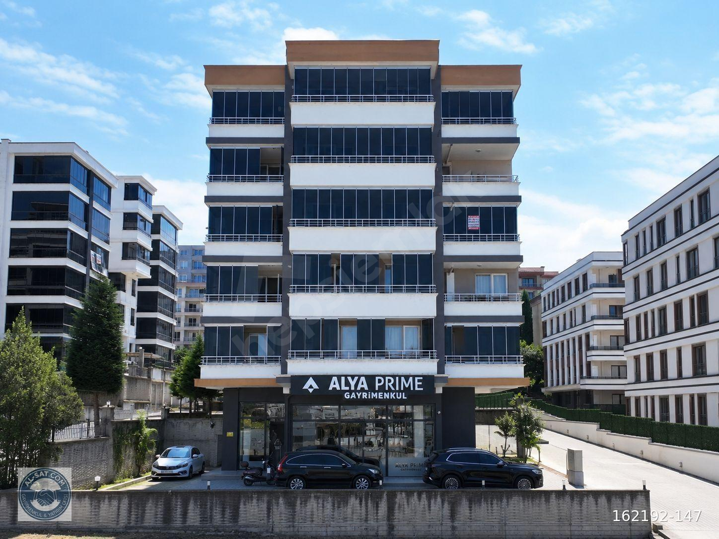 PELİTKÖY TRAMVAYA 50 m | Deniz Manzaralı | Site İçi 1+1 Kiralık
