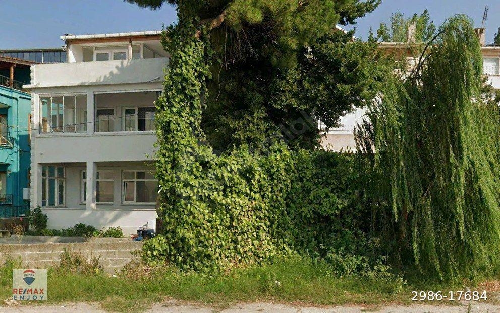 ÇARDAK’TA LEBİDERYA DENİZ VE KÖPRÜ MANZARALI 2+1 SATILIK DAİRE