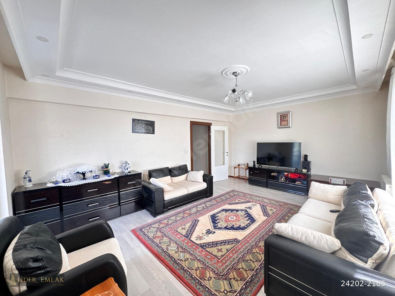 LİDER EMLAK'TAN KATTA ASANSÖRLÜ 3+1 SATILIK DAİRE