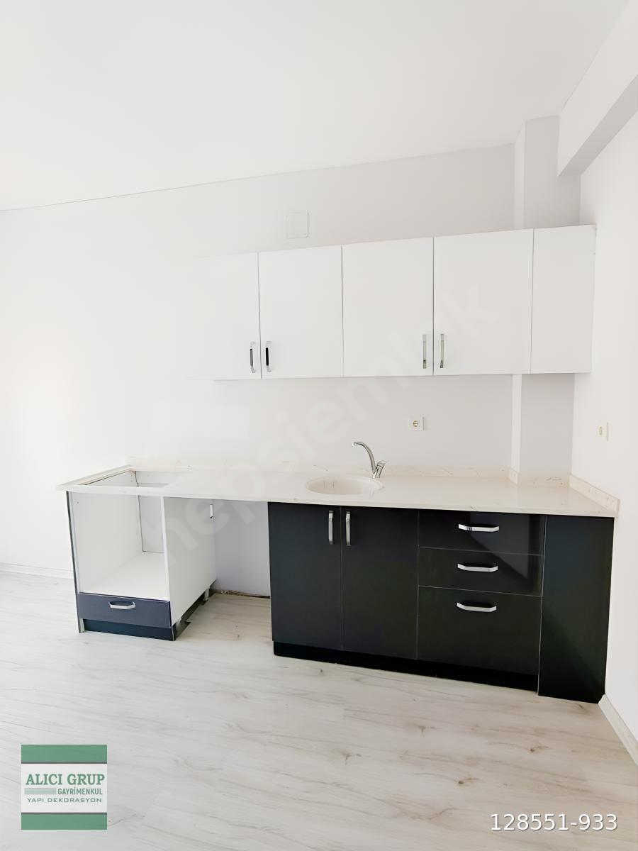 SARIÇAM' DA SATILIK 1+1 DAİRE