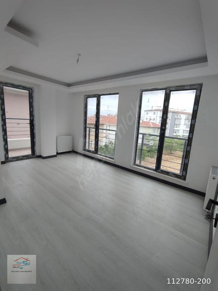 SEYRANBAĞLARINDA KOLEJ YAKINI YENI BINA ASANSÖRLÜ 2 + 1 KIRALIK