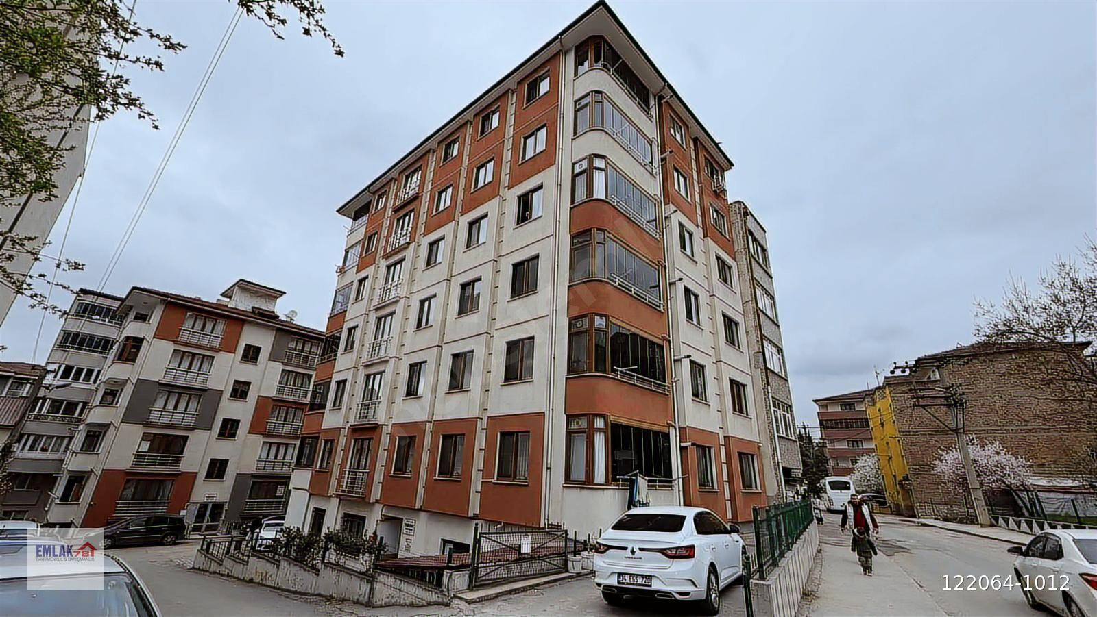 KARABÜK MERKEZ KAYABAŞI MAH. SATILIK 3+1