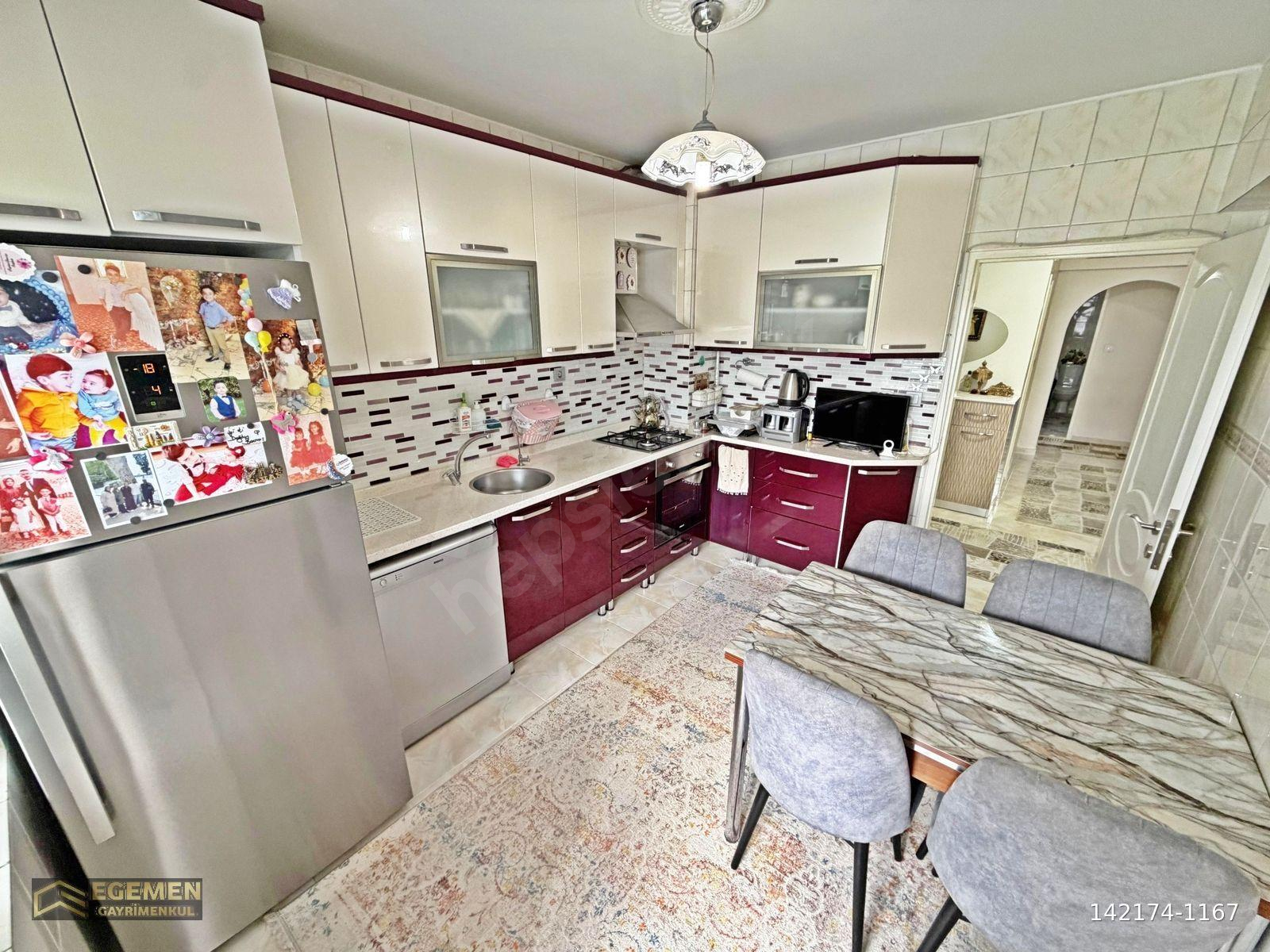 EGEMEN│ARA KATTA GENİŞ MASRAFSIZ MERKEZİ KONUMDA SATILIK DAİRE