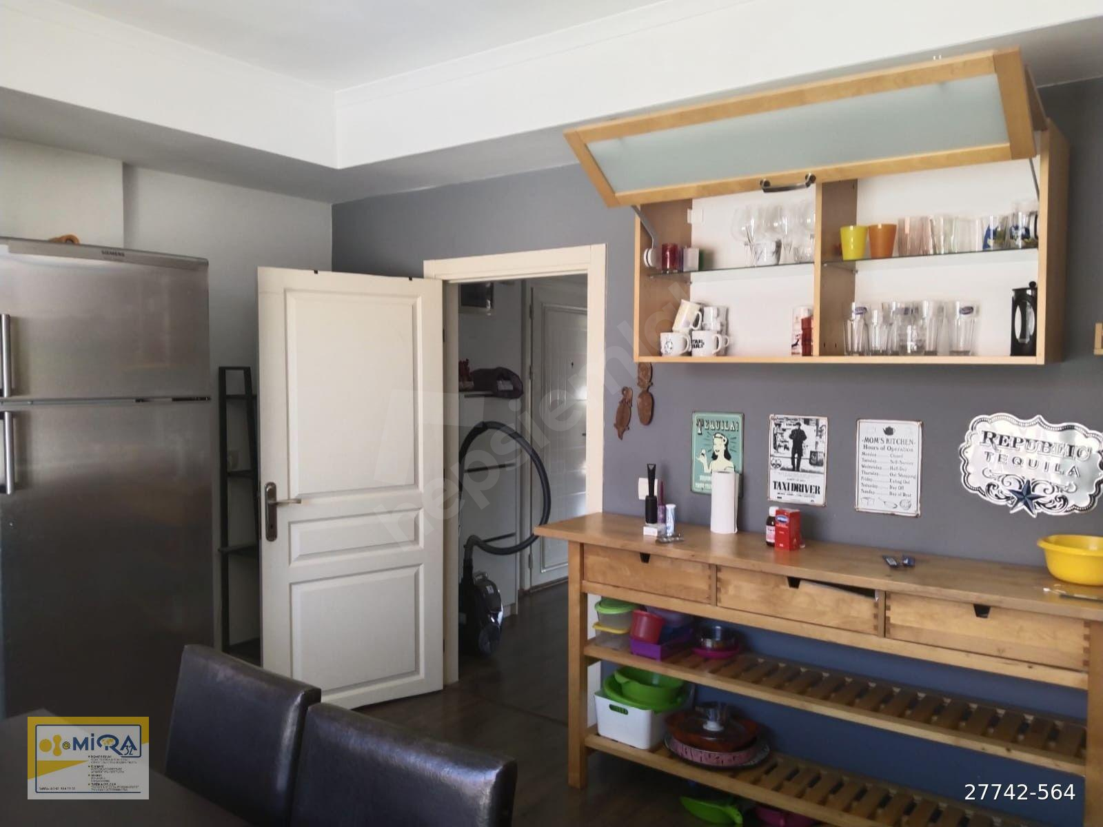 KEMER MERKEZDE GENİŞ HAVUZLU DAİRE