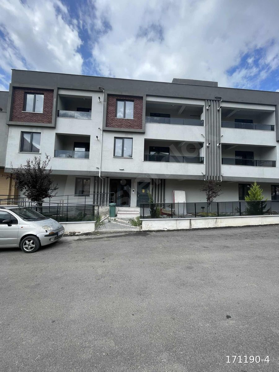 KARABÜK 100.YIL'DA TİCARİ TAPU AVANTAJLI 1+1 EŞYALI SATILIK DAİRELER