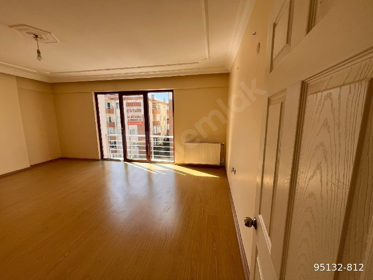 TEKİRDAĞ ÇORLU MUHİTTİN MAH 3+1 - 130M2 ARAKAT KİRALIK DAİRE