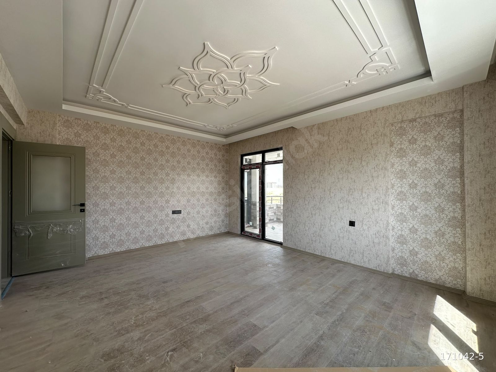 MEGA DAN ALPASLAN 2 DE EMSALSİZ FİYATA SATILIK 2,5+1 DAİRE