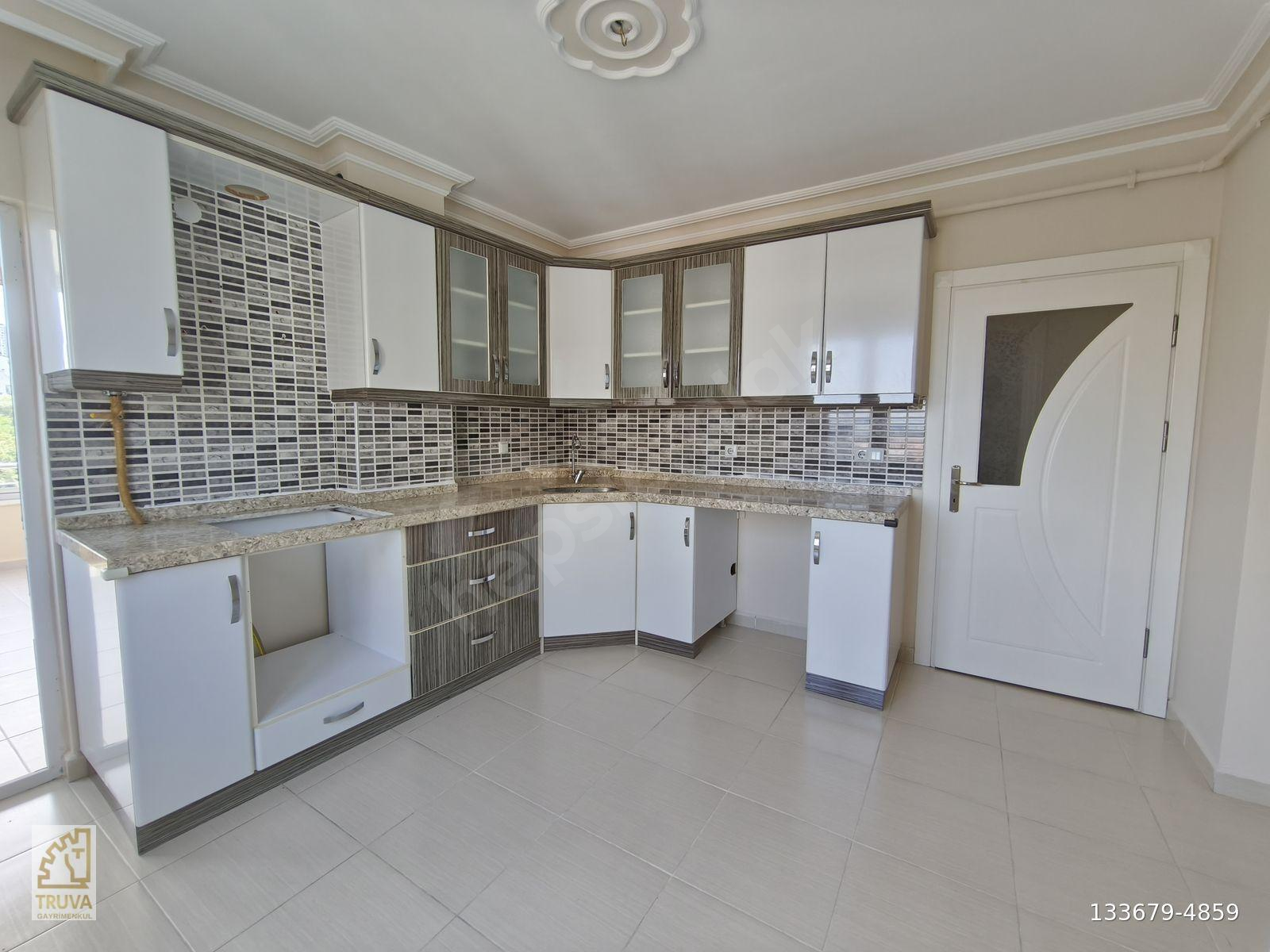 TRUVA'DAN ESENEVLERDEDENİZ MANZARALÇOKGENİŞ 3+1 ACİLSATILIKDAİRE