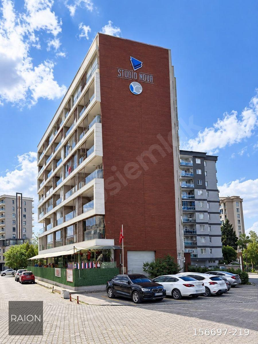 BORNOVA STÜDİO NOVA'DA 1+1 EŞYALI KİRALIK DAİRE