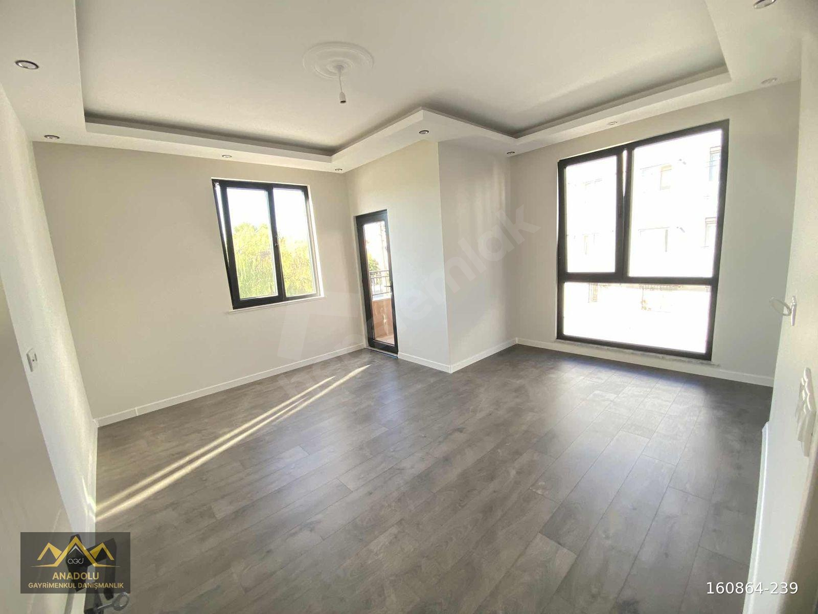 SIRASÖĞÜTLER DE 2+1 ARA KAT DAİRE AYDINLAR CD YAKIN