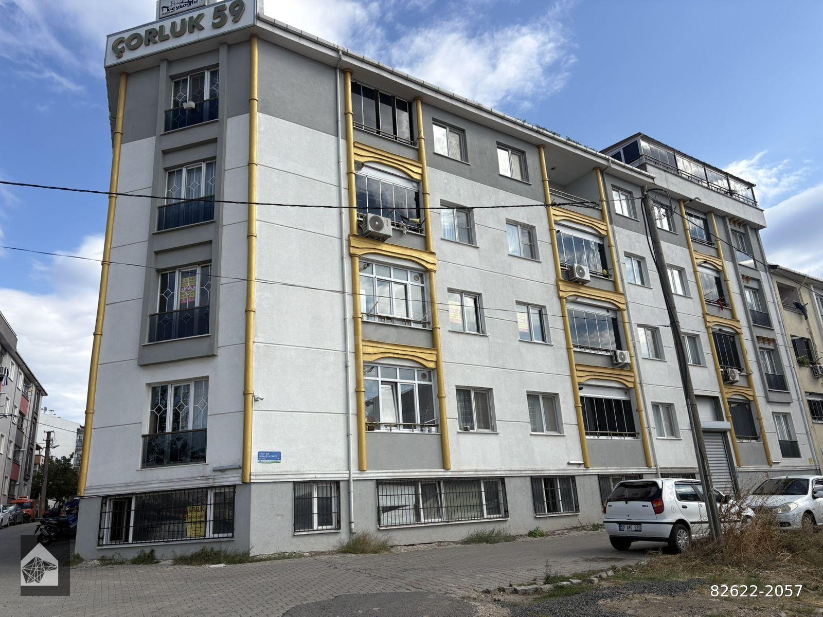 ÇINARLI MAH ÇEVRE YOLUNA CEPHELİ KİRALIK 2+1EBEVEYN BANYOLU KOMBİLİ DAİRE