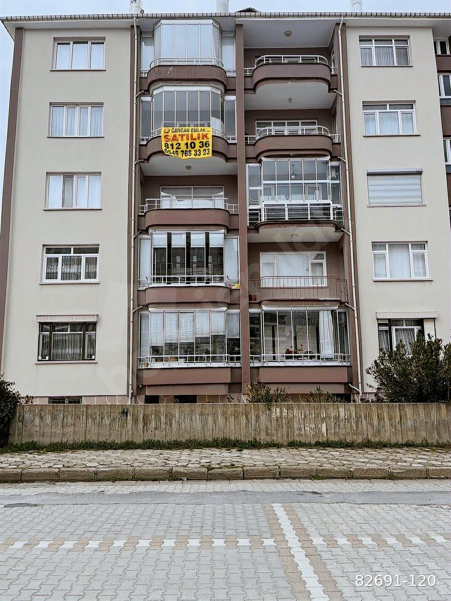 CANCAN'DAN İLÇE TARIM MÜDÜRLÜĞÜ KARŞISINDA SATILIK 3+1 DAİRE
