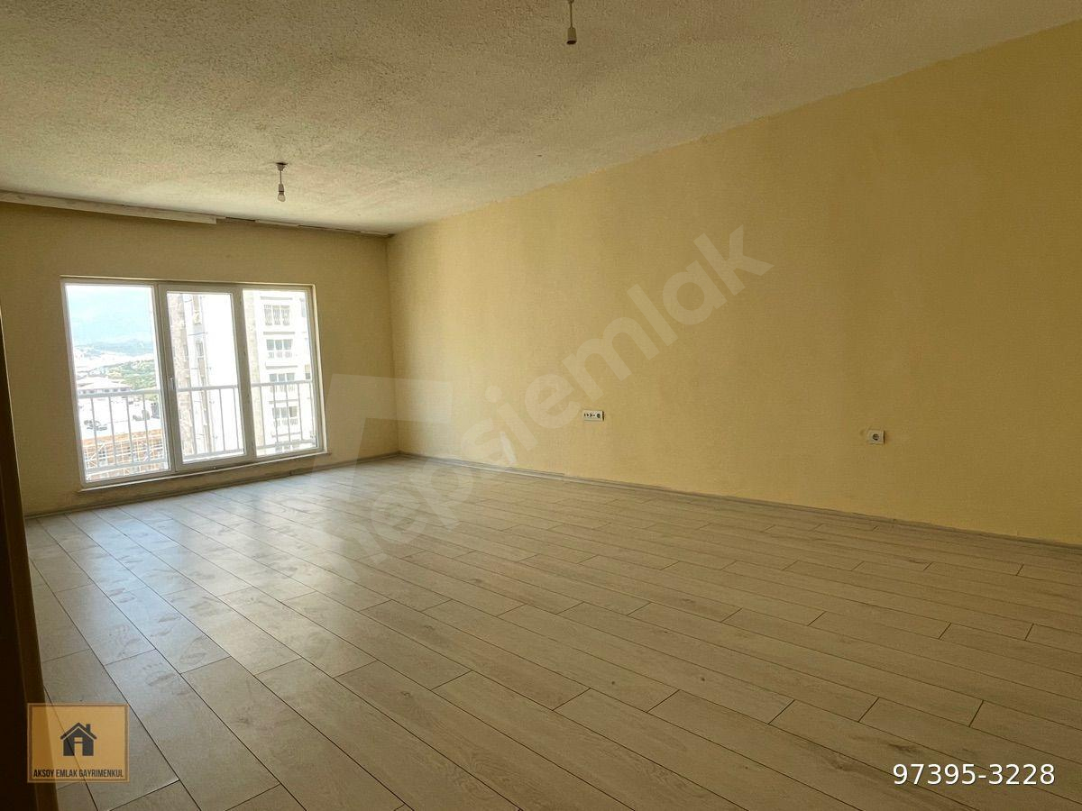 ADLİYE ARKASI KAYMAKAMLIK YANI TOKİDE KİRALIK 3+1 140M2 9.KAT KULLANIŞLI BAKIMLI VESTİYERLİ ARAKAT